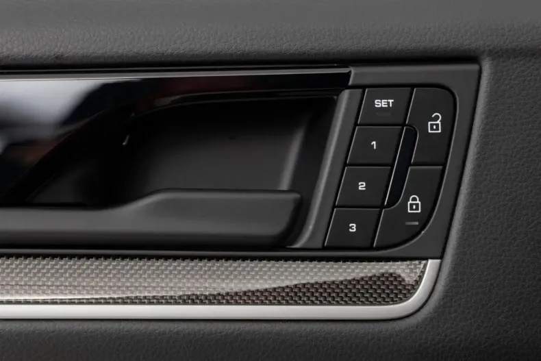 Porsche Cayenne din 2023 cu 32.254 km - oferta POR178664 - foto 30