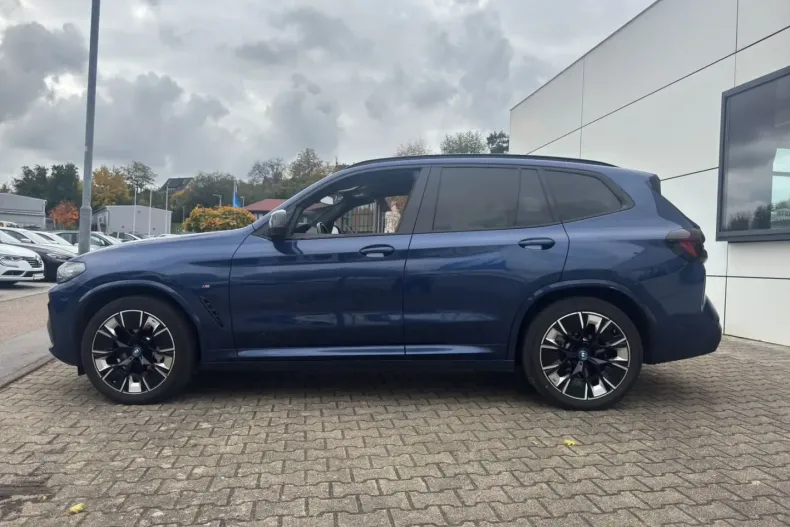 BMW iX3 din 2024 cu 34.200 km - oferta BMW178667 - foto 2