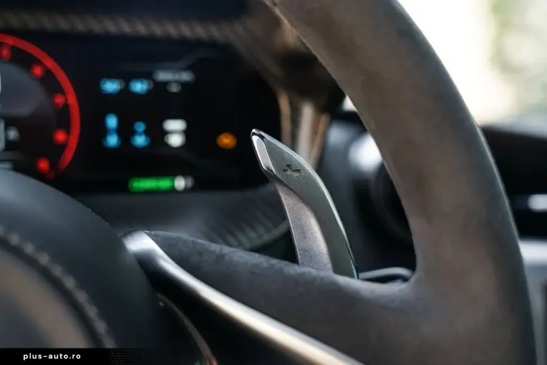 McLaren 750S din 2023 cu 9.600 km - oferta MCL178680 - foto 21