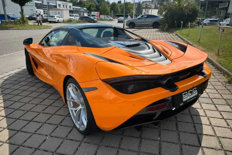 McLaren 720S din 2023 cu 7.100 km - oferta MCL178684 - foto 5