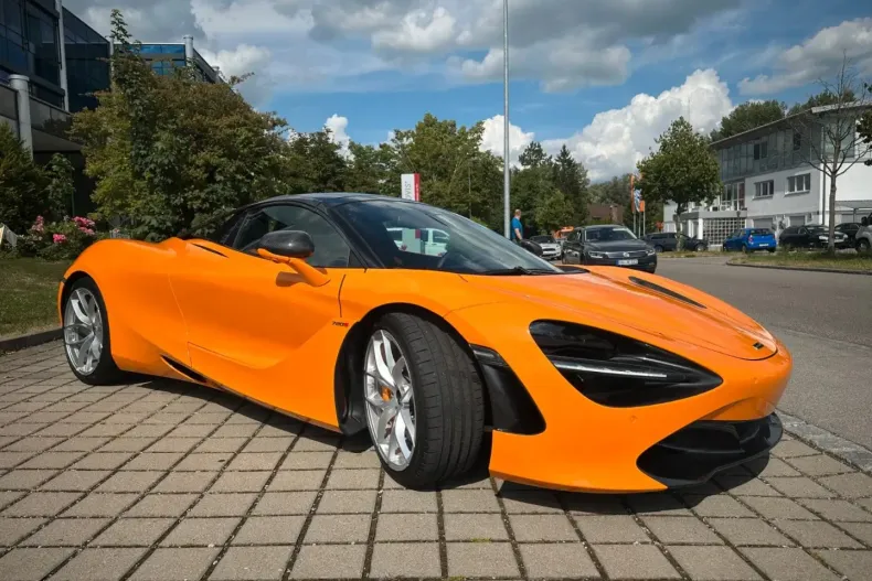 McLaren 720S din 2023 cu 7.100 km - oferta MCL178684 - foto 8