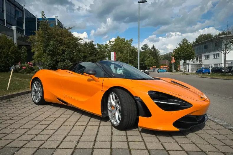 McLaren 720S din 2023 cu 7.100 km - oferta MCL178684 - foto 17