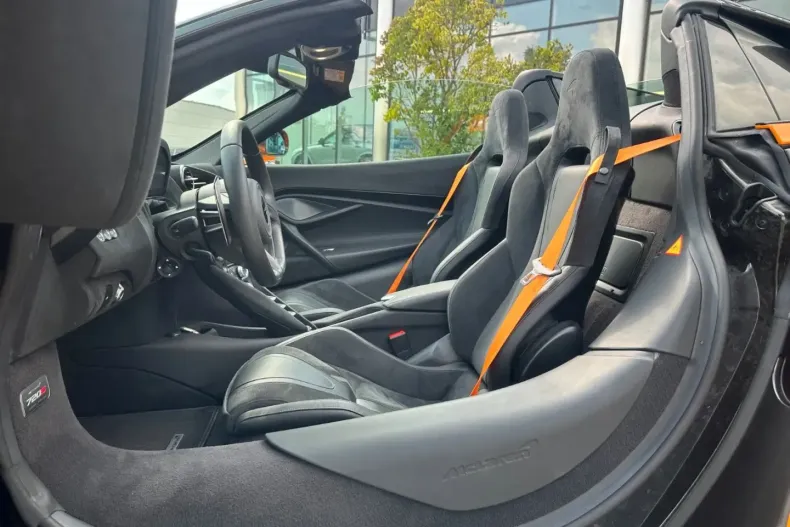 McLaren 720S din 2023 cu 7.100 km - oferta MCL178684 - foto 21