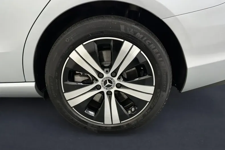 Mercedes-Benz C 300 din 2023 cu 32.191 km - oferta MER178686 - foto 5