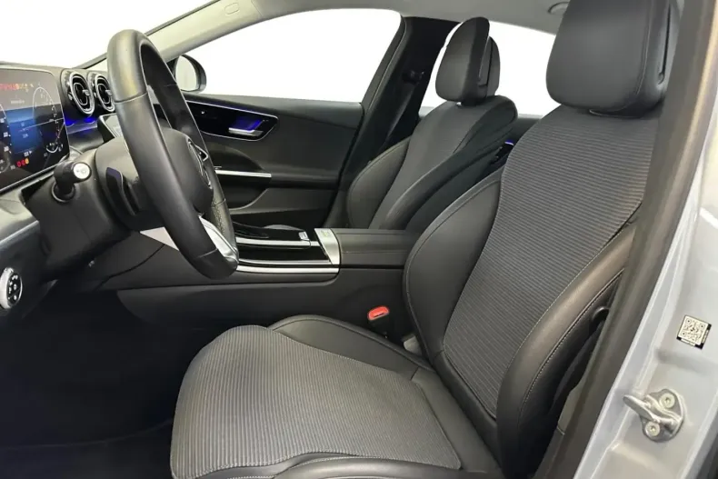 Mercedes-Benz C 300 din 2023 cu 32.191 km - oferta MER178686 - foto 12