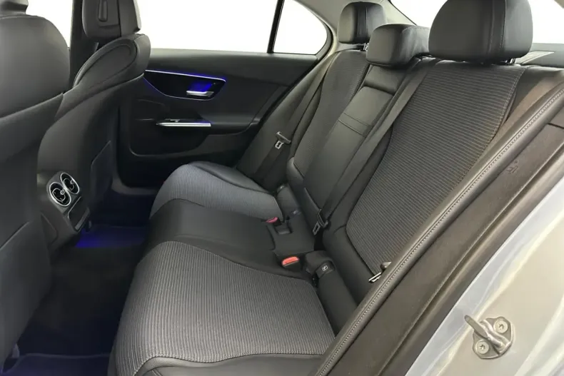 Mercedes-Benz C 300 din 2023 cu 32.191 km - oferta MER178686 - foto 13