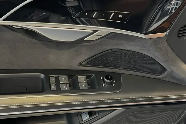 Audi A8 din 2023 cu 37.000 km - oferta AUD178698 - foto 7