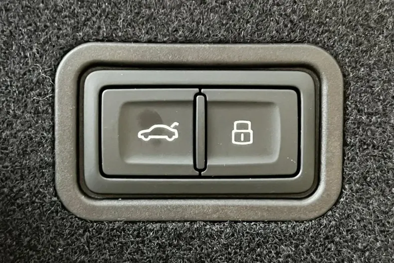 Audi A8 din 2023 cu 37.000 km - oferta AUD178698 - foto 44