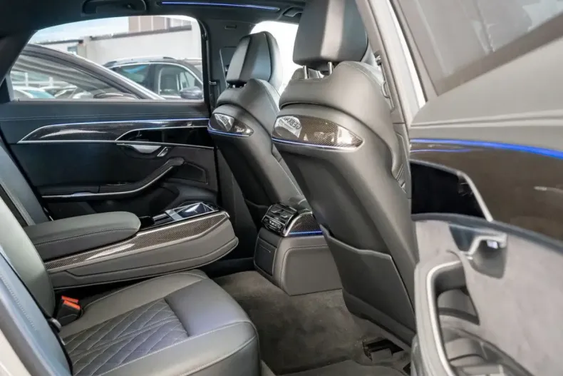 Audi A8 din 2023 cu 41.760 km - oferta AUD178699 - foto 5