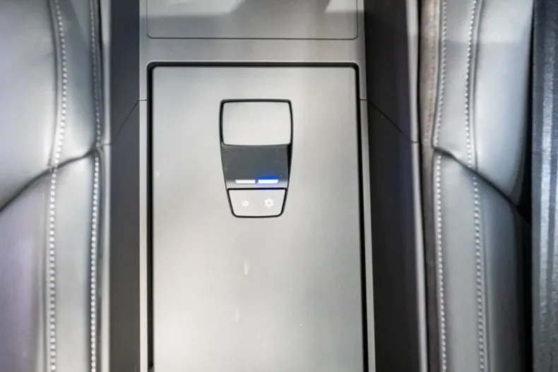 Audi A8 din 2023 cu 41.760 km - oferta AUD178699 - foto 12