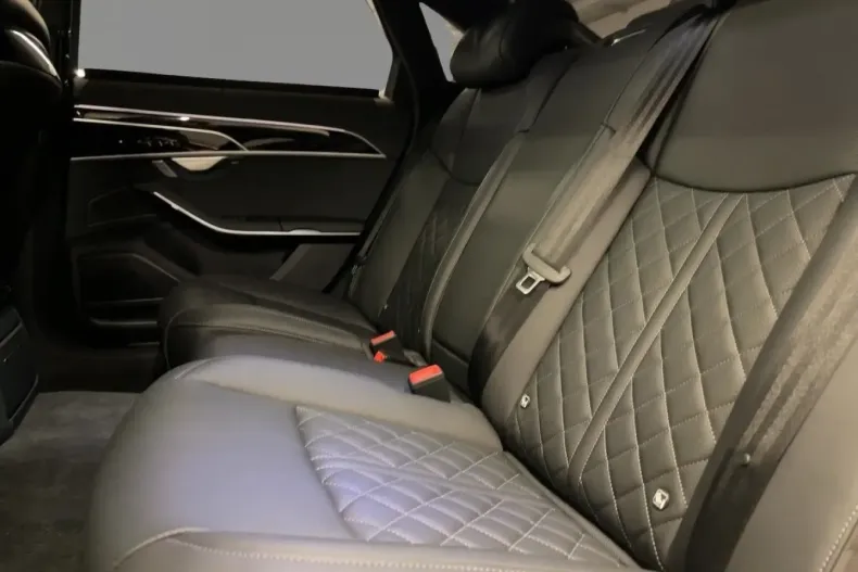 Audi A8 din 2022 cu 35.000 km - oferta AUD178701 - foto 9