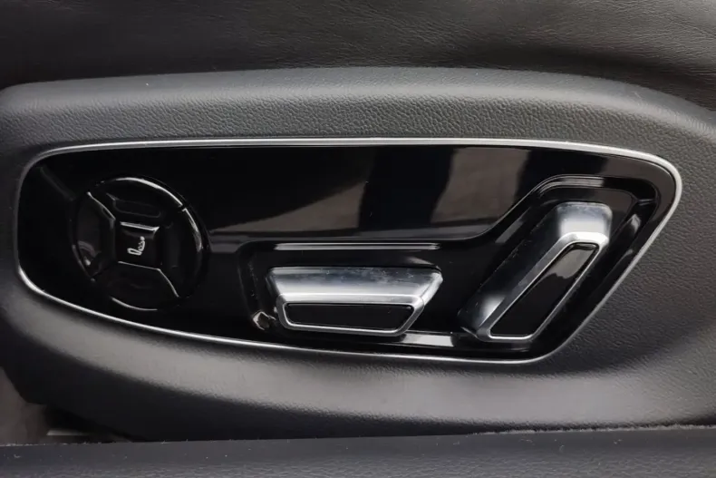 Audi A8 din 2023 cu 102.399 km - oferta AUD178708 - foto 14