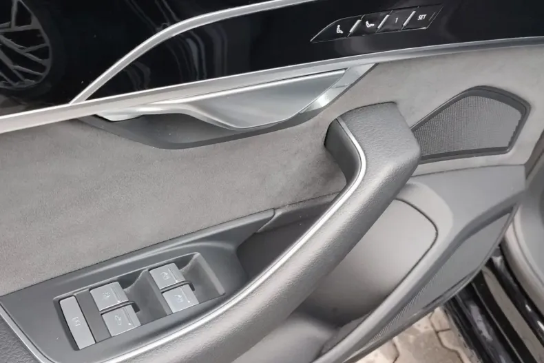 Audi A8 din 2023 cu 102.399 km - oferta AUD178708 - foto 23