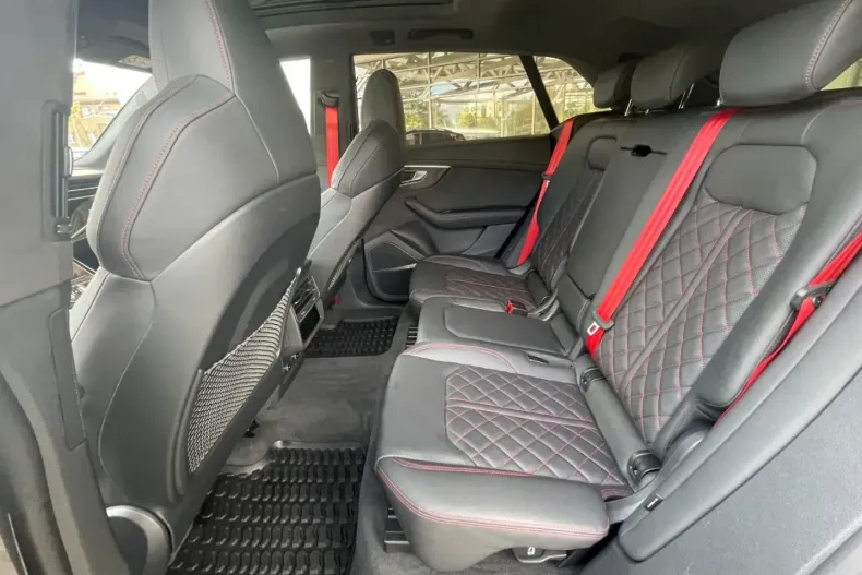 Audi Q8 din 2023 cu 75.257 km - oferta AUD178717 - foto 11