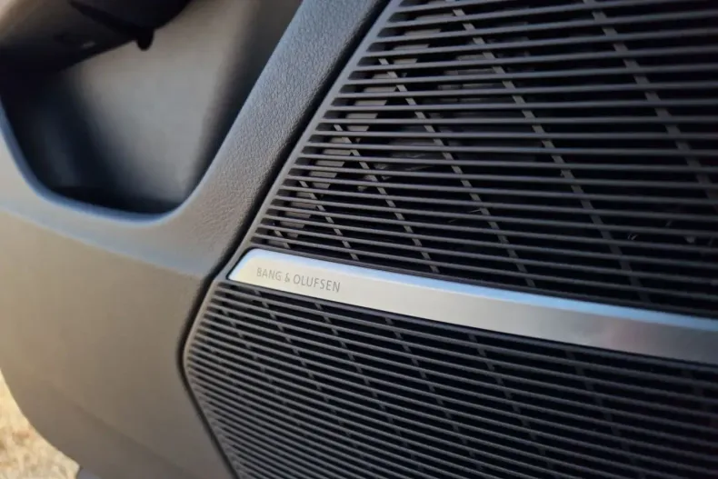 Audi Q8 din 2022 cu 88.101 km - oferta AUD178724 - foto 24