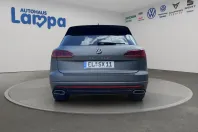 Volkswagen Touareg din 2023 cu 76.478 km - oferta VOL178726 - foto 6