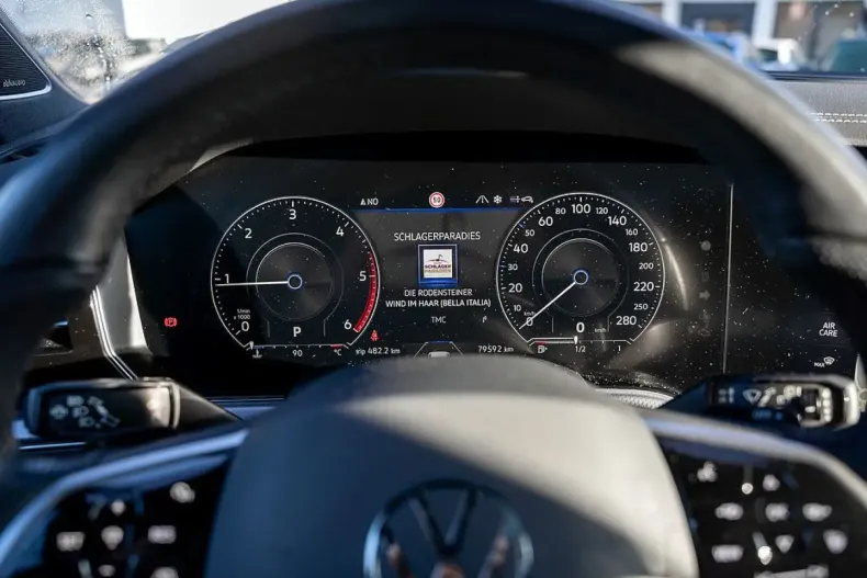 Volkswagen Touareg din 2022 cu 79.592 km - oferta VOL178729 - foto 10