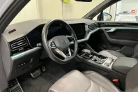 Volkswagen Touareg din 2022 cu 80.607 km - oferta VOL178736 - foto 6