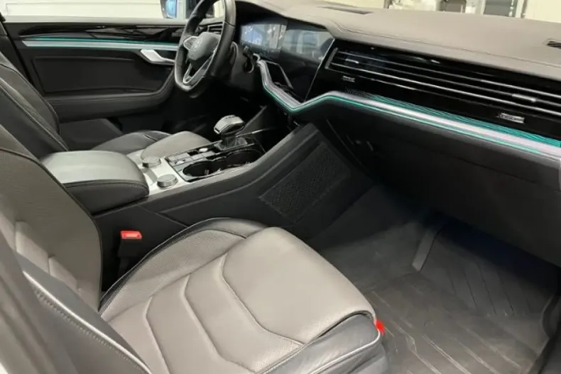 Volkswagen Touareg din 2022 cu 80.607 km - oferta VOL178736 - foto 10