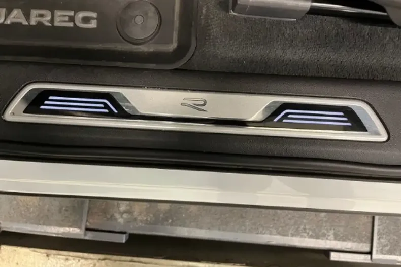 Volkswagen Touareg din 2022 cu 80.607 km - oferta VOL178736 - foto 12