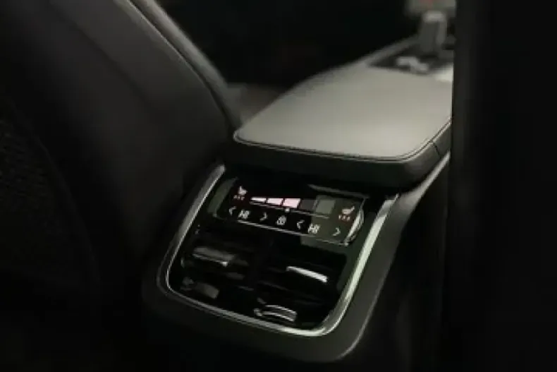 Volvo XC90 din 2022 cu 98.378 km - oferta VOL178740 - foto 22