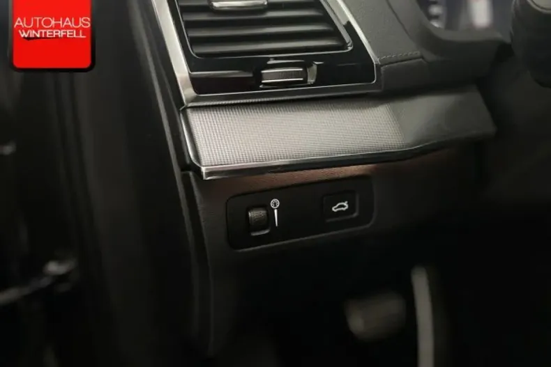 Volvo XC90 din 2022 cu 98.378 km - oferta VOL178740 - foto 34