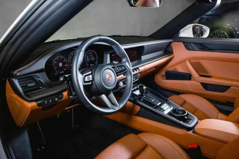 Porsche 992 din 2024 cu 5.200 km - oferta POR178741 - foto 17