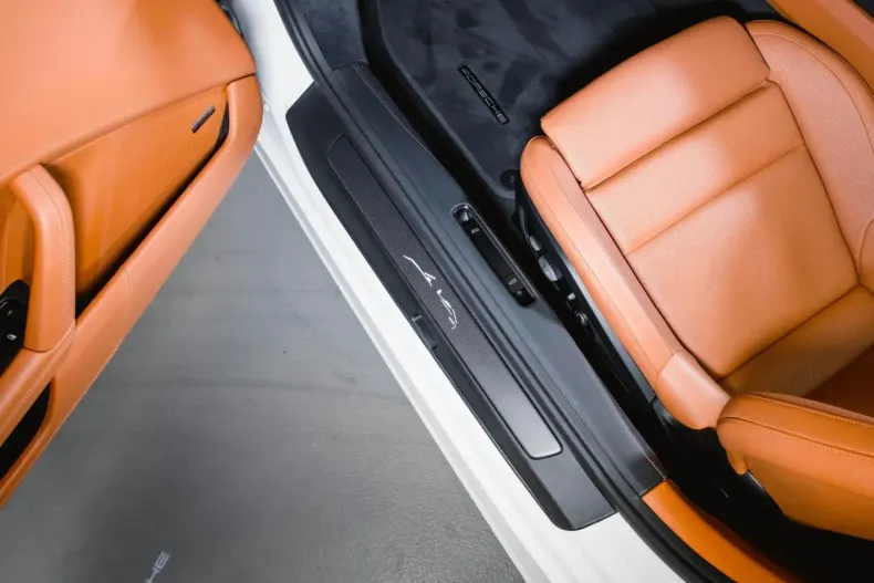 Porsche 992 din 2024 cu 5.200 km - oferta POR178741 - foto 27