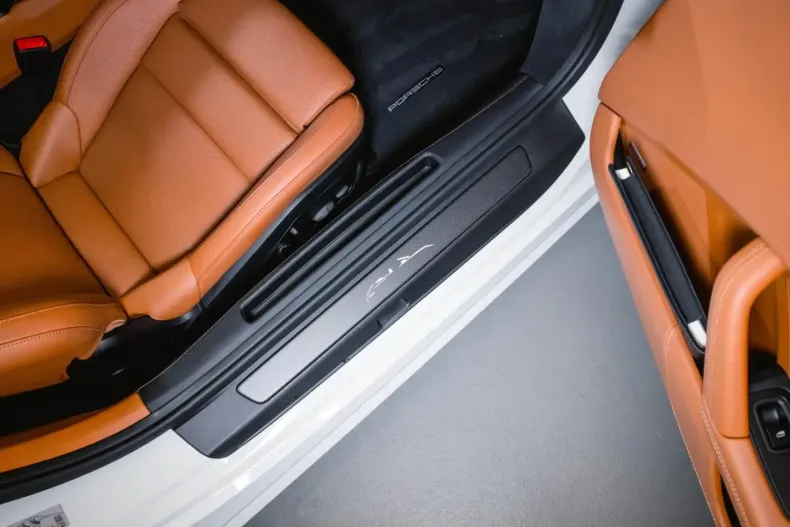 Porsche 992 din 2024 cu 5.200 km - oferta POR178741 - foto 28