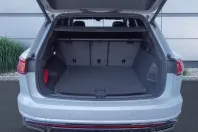 Volkswagen Touareg din 2025 cu 9.900 km - oferta VOL178742 - foto 8