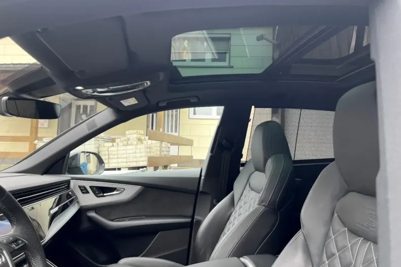 Audi Q8 din 2024 cu 14.799 km - oferta AUD178746 - foto 23