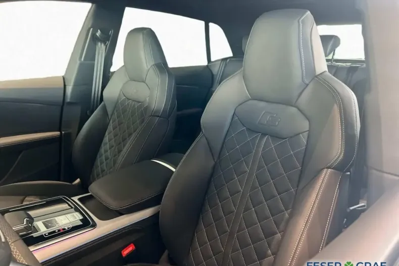 Audi Q8 din 2025 cu 9.900 km - oferta AUD178749 - foto 11
