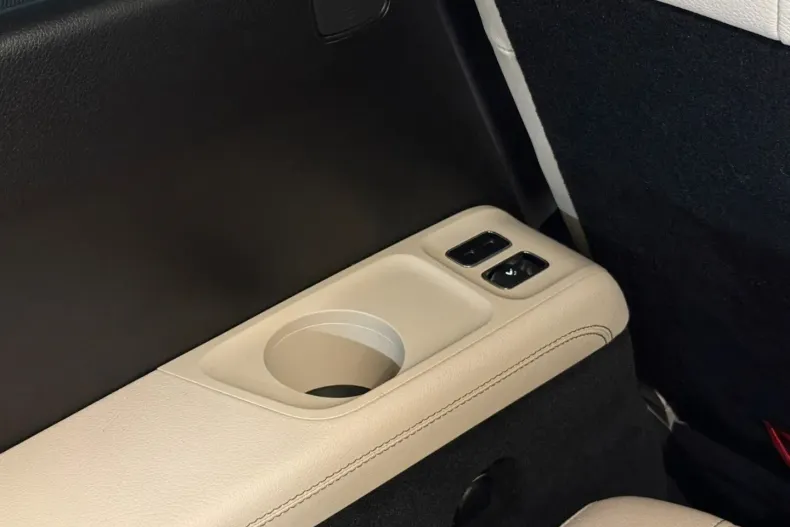 Mercedes-Benz GLS 400 (Clasa GLS) din 2023 cu 10.000 km - oferta MER178757 - foto 18