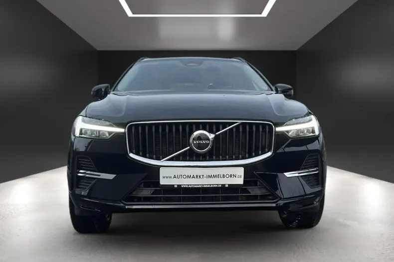 Volvo XC60 din 2022 cu 43.211 km - oferta VOL178759 - foto 2