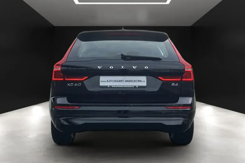 Volvo XC60 din 2022 cu 43.211 km - oferta VOL178759 - foto 11