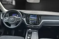 Volvo XC60 din 2022 cu 43.211 km - oferta VOL178759 - foto 13