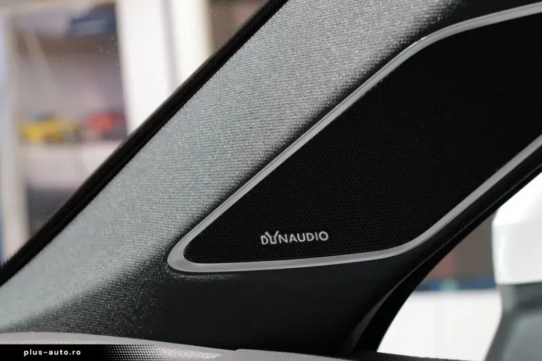 Volkswagen Touareg din 2025 cu 16.838 km - oferta VOL178765 - foto 23