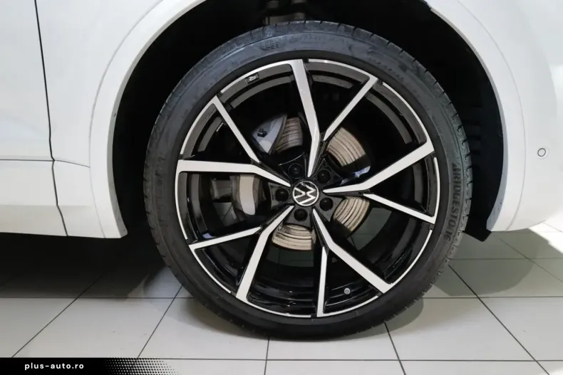 Volkswagen Touareg din 2025 cu 16.838 km - oferta VOL178765 - foto 30