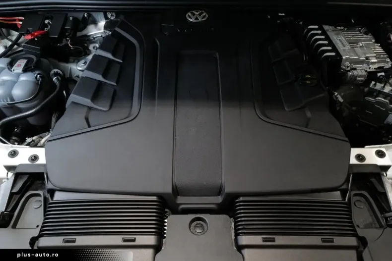 Volkswagen Touareg din 2025 cu 16.838 km - oferta VOL178765 - foto 31