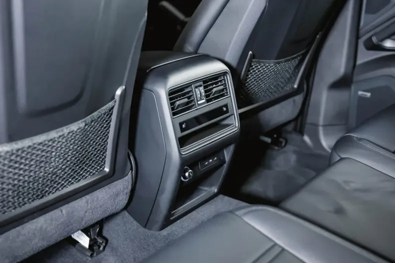 Porsche Cayenne din 2023 cu 9.990 km - oferta POR178769 - foto 43