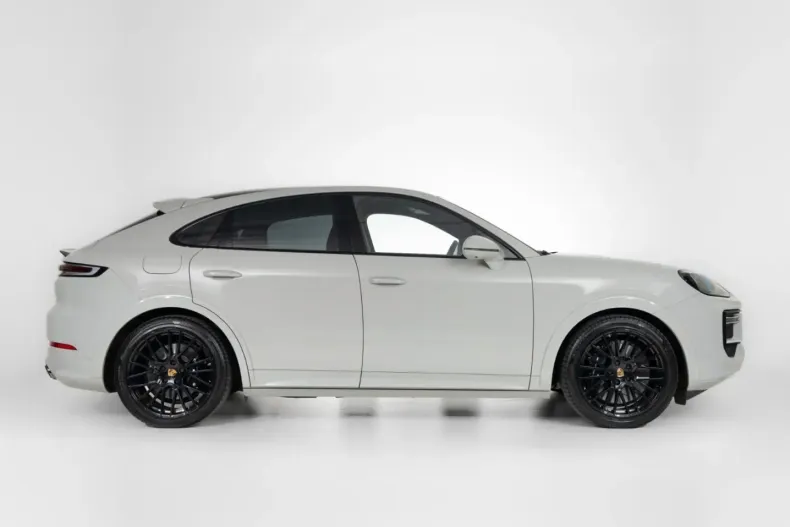 Porsche Cayenne din 2024 cu 44.306 km - oferta POR178770 - foto 8