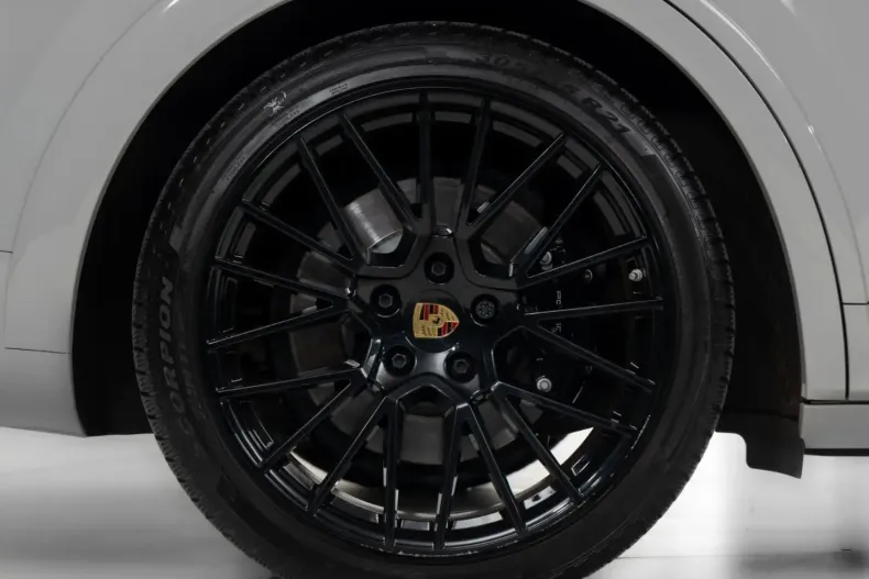 Porsche Cayenne din 2024 cu 44.306 km - oferta POR178770 - foto 10