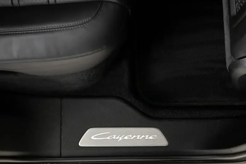 Porsche Cayenne din 2024 cu 44.306 km - oferta POR178770 - foto 22