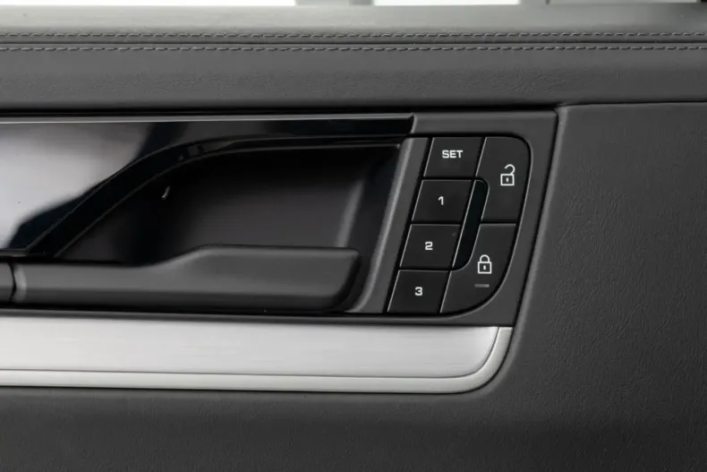 Porsche Cayenne din 2024 cu 44.306 km - oferta POR178770 - foto 29