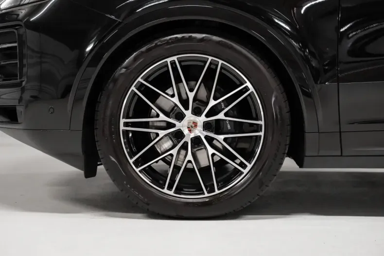 Porsche Cayenne din 2023 cu 26.900 km - oferta POR178773 - foto 6