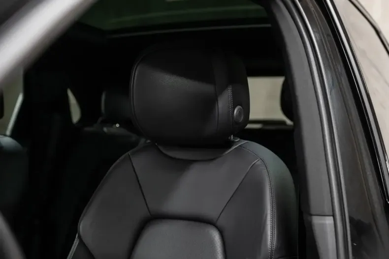 Porsche Cayenne din 2023 cu 26.900 km - oferta POR178773 - foto 33