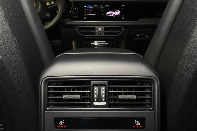 Porsche Cayenne din 2024 cu 19.900 km - oferta POR178774 - foto 22