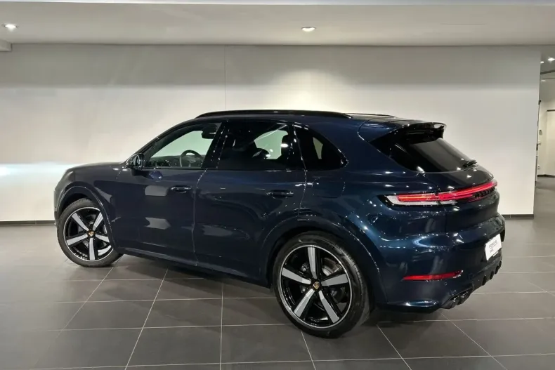 Porsche Cayenne din 2024 cu 15.200 km - oferta POR178775 - foto 3