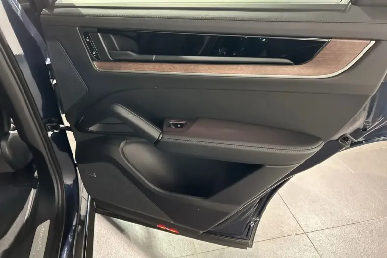 Porsche Cayenne din 2024 cu 15.200 km - oferta POR178775 - foto 17