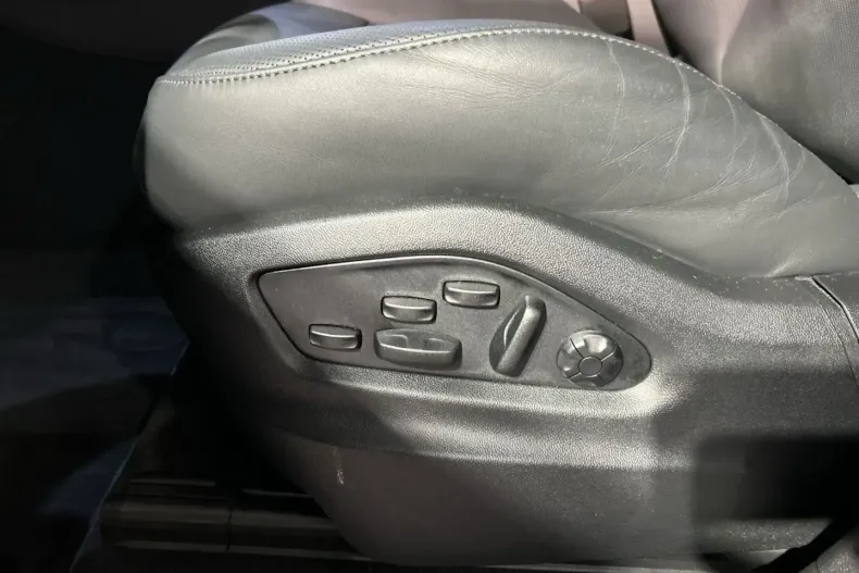 Porsche Cayenne din 2024 cu 15.200 km - oferta POR178775 - foto 19